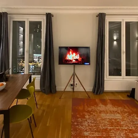 Apartment Coeur De Montorgueil Angle Tiquetonne Ensoleille