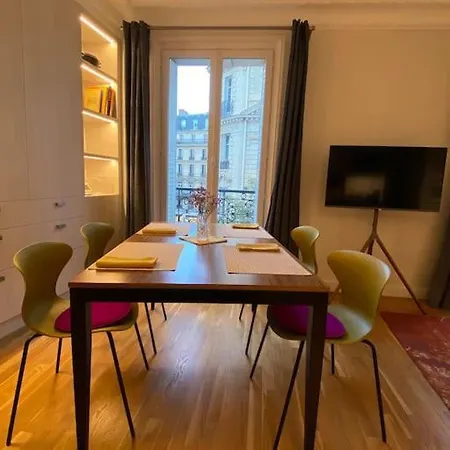 Apartment Coeur De Montorgueil Angle Tiquetonne Ensoleille
