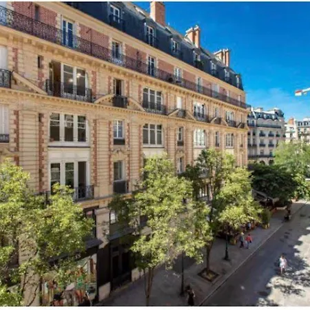 Coeur De Montorgueil Angle Tiquetonne Ensoleille Paris